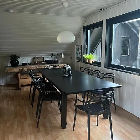 Lykkja - Beautiful Waterfront House * Viggja